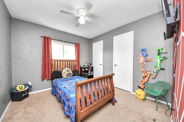 2519 Colonial Ridge Drive, Friendswood, TX 77546