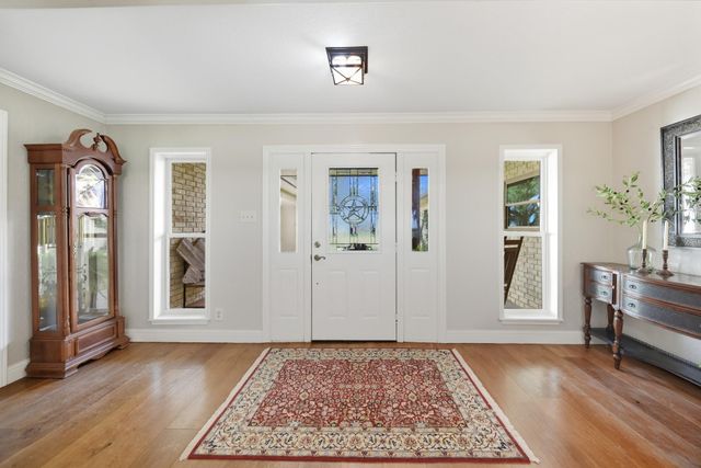 3588 Industry Road, Bleiblerville, TX 78931