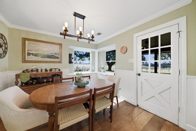 3588 Industry Road, Bleiblerville, TX 78931