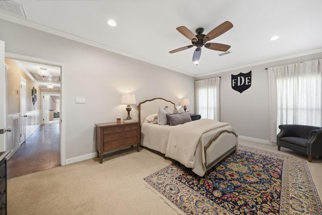 3588 Industry Road, Bleiblerville, TX 78931