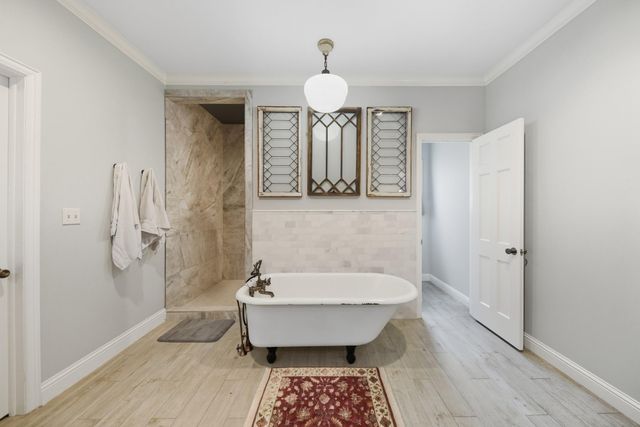 3588 Industry Road, Bleiblerville, TX 78931