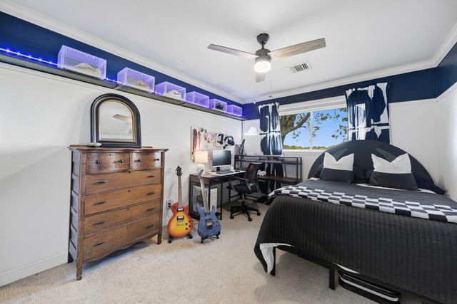 3588 Industry Road, Bleiblerville, TX 78931