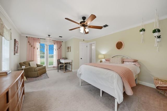 3588 Industry Road, Bleiblerville, TX 78931