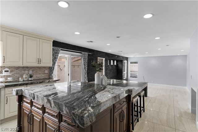 823 Rusty Branch Avenue, Las Vegas, NV 89123