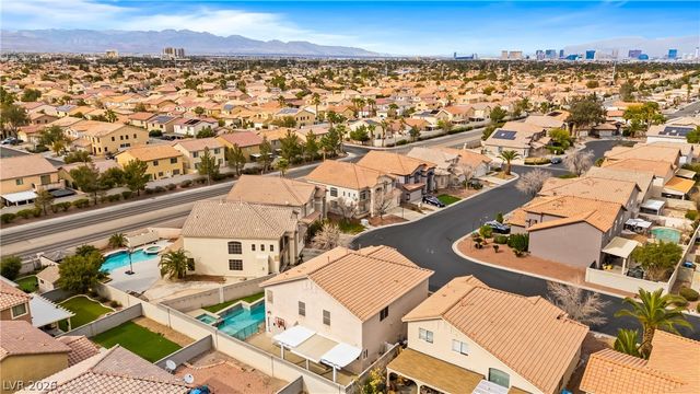 823 Rusty Branch Avenue, Las Vegas, NV 89123