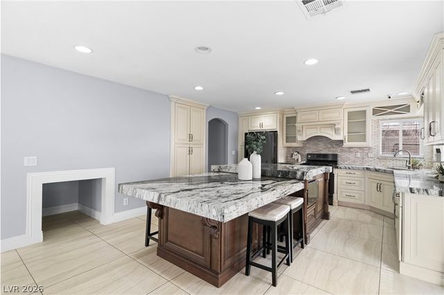 823 Rusty Branch Avenue, Las Vegas, NV 89123