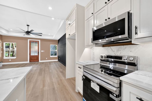 203 Seagrove Lane, Quinlan, TX 75474