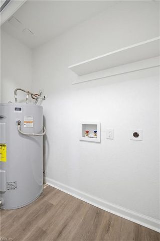 1801 Winter Park CT, Virginia Beach, VA 23453