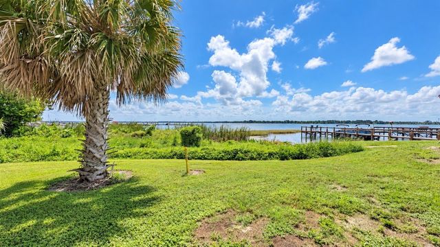 419 SINCLAIR CIRCLE, Tavares, FL 32778