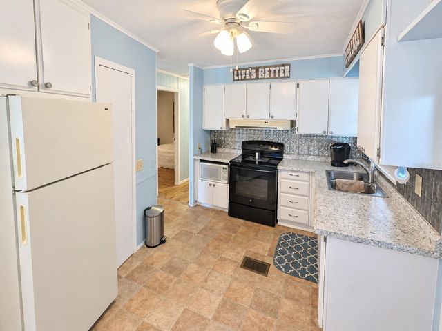 419 SINCLAIR CIRCLE, Tavares, FL 32778