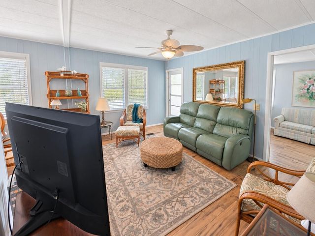 419 SINCLAIR CIRCLE, Tavares, FL 32778