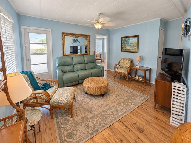 419 SINCLAIR CIRCLE, Tavares, FL 32778