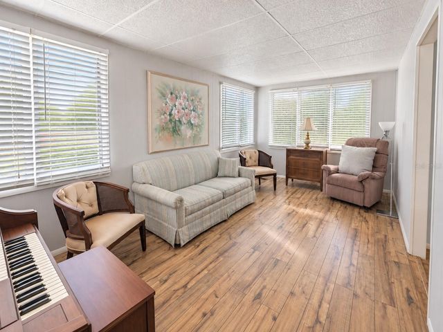 419 SINCLAIR CIRCLE, Tavares, FL 32778