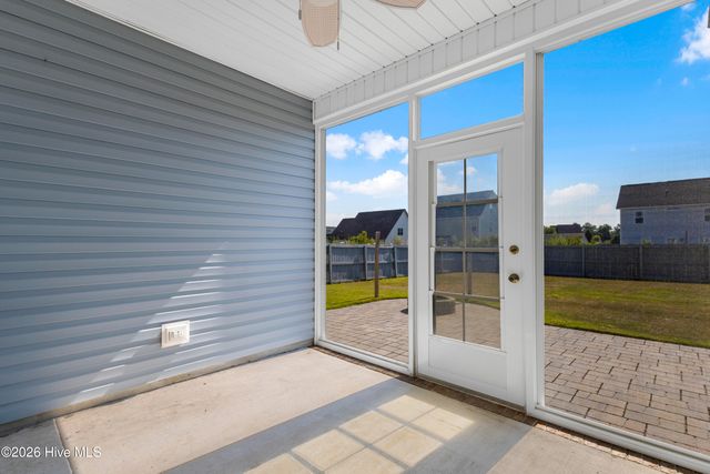 300 Channel Run Lane, Sneads Ferry, NC 28460