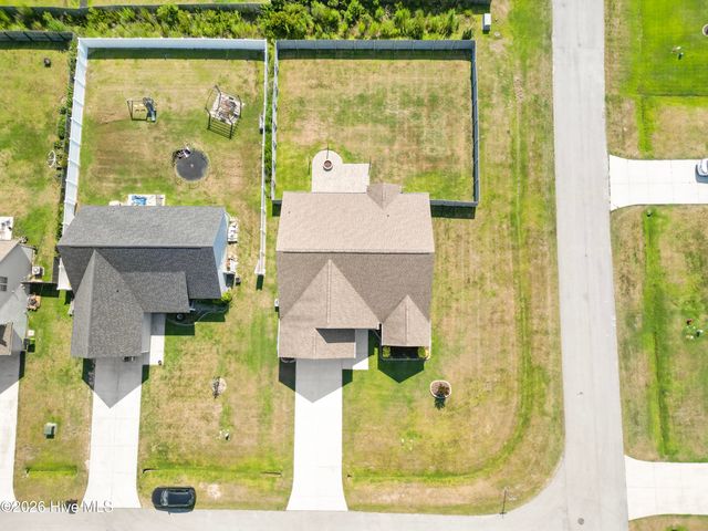 300 Channel Run Lane, Sneads Ferry, NC 28460