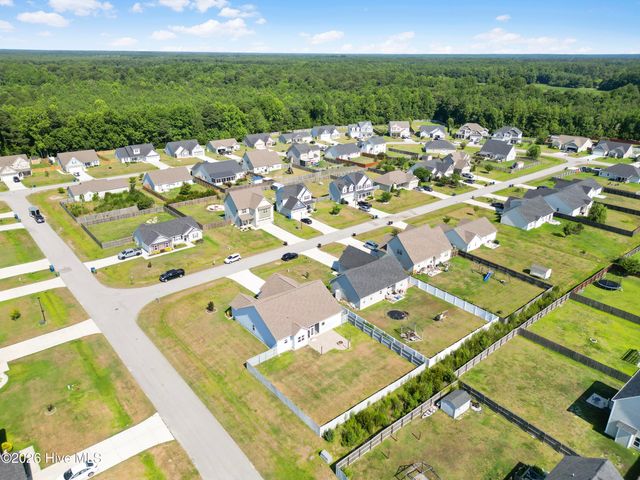 300 Channel Run Lane, Sneads Ferry, NC 28460