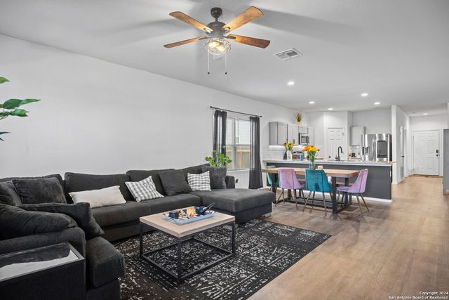 3311 Marshy Oak, San Antonio, TX 78223
