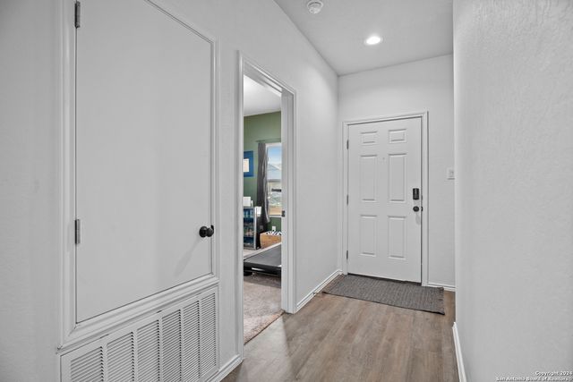 3311 Marshy Oak, San Antonio, TX 78223