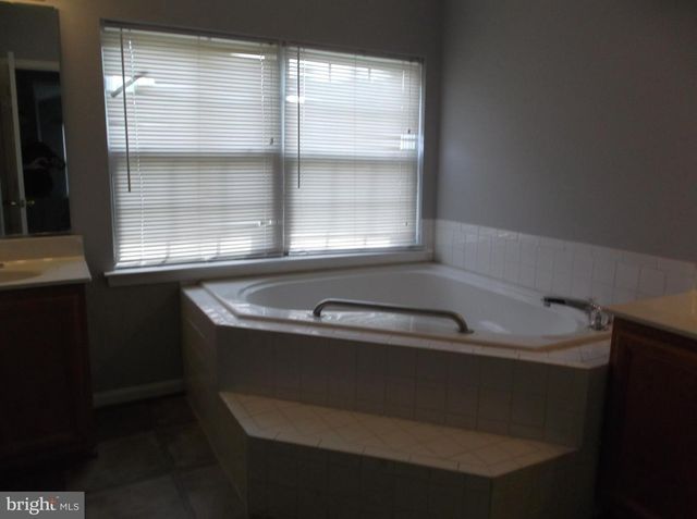 9906 ROBSTOWN PL, Waldorf, MD 20603