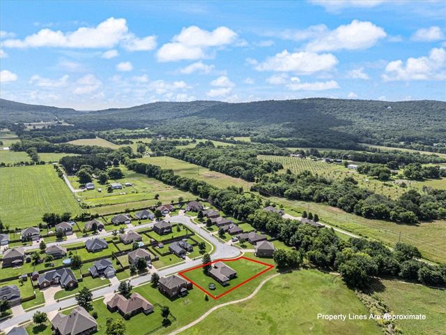11741 Creek Lane, Farmington, AR 72730