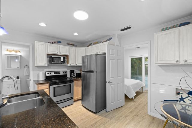 13123 4TH STREET E, Madeira Beach, FL 33708