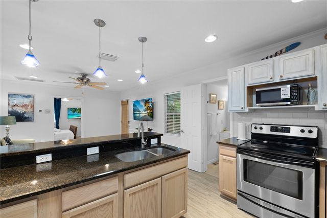 13123 4TH STREET E, Madeira Beach, FL 33708