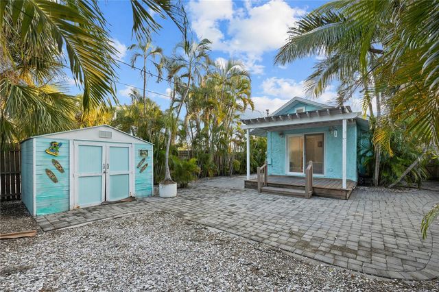 13123 4TH STREET E, Madeira Beach, FL 33708