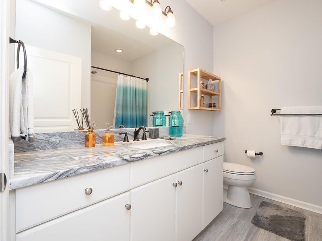 500 Bucksley Lane 107, Daniel Island, SC 29492