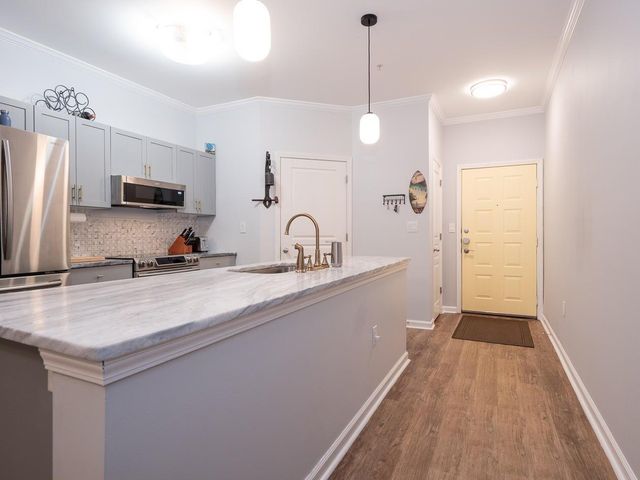 500 Bucksley Lane 107, Daniel Island, SC 29492