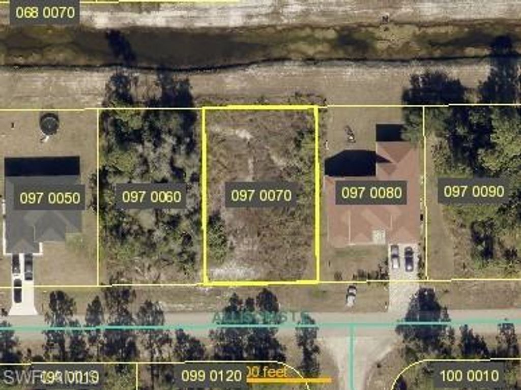 625 Allison ST E, LEHIGH ACRES, FL 33974 — exterior
