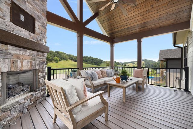 1118 Brumit Field, Johnson City, TN 37615