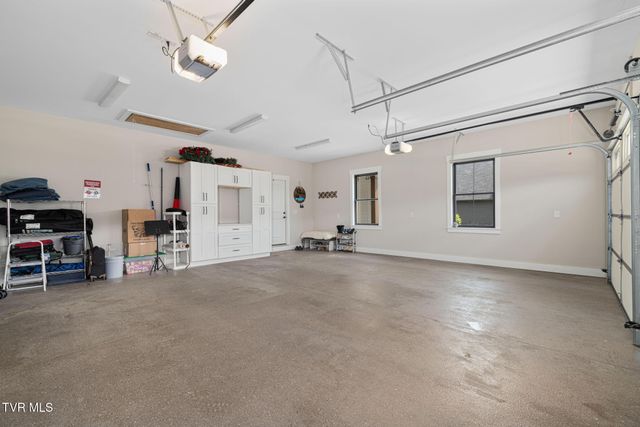 1118 Brumit Field, Johnson City, TN 37615