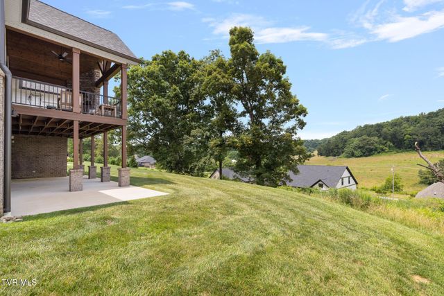 1118 Brumit Field, Johnson City, TN 37615