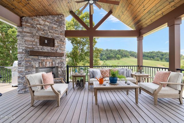 1118 Brumit Field, Johnson City, TN 37615