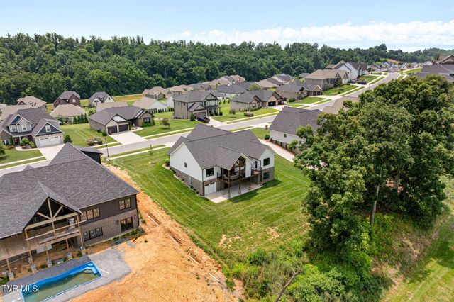 1118 Brumit Field, Johnson City, TN 37615