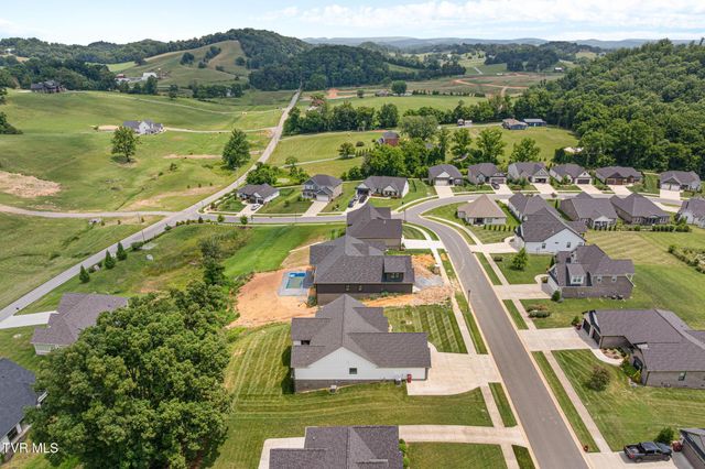 1118 Brumit Field, Johnson City, TN 37615