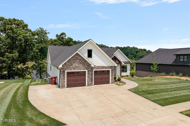 1118 Brumit Field, Johnson City, TN 37615