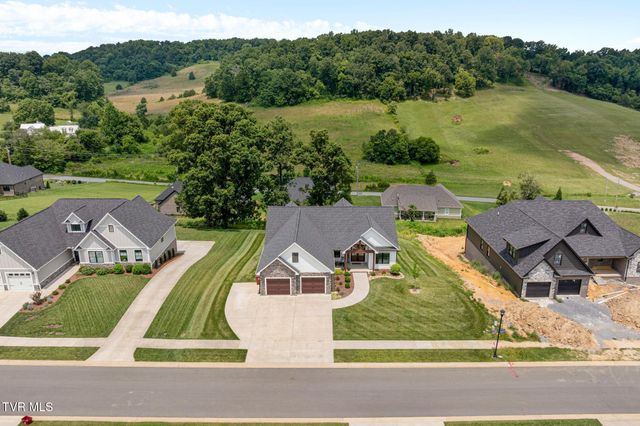 1118 Brumit Field, Johnson City, TN 37615