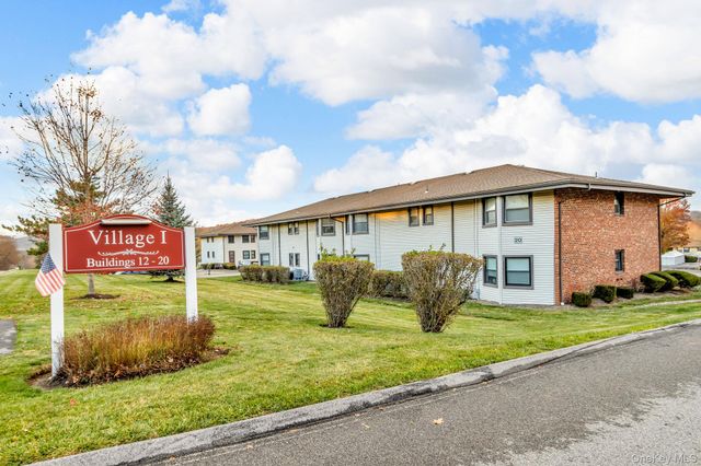 17 HASTINGS B, Yorktown Heights, NY 10598