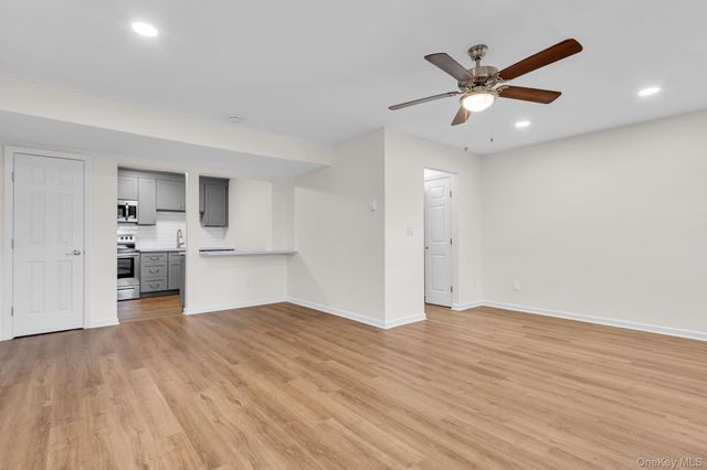 17 HASTINGS B, Yorktown Heights, NY 10598