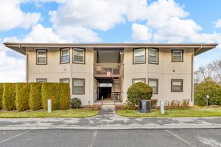 17 HASTINGS B, Yorktown Heights, NY 10598