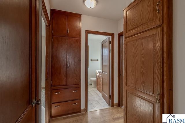 205 Park St N, Fairfax, MN 55332