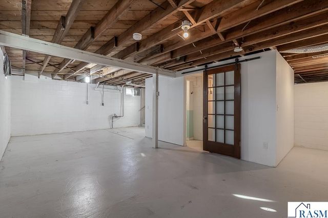 205 Park St N, Fairfax, MN 55332