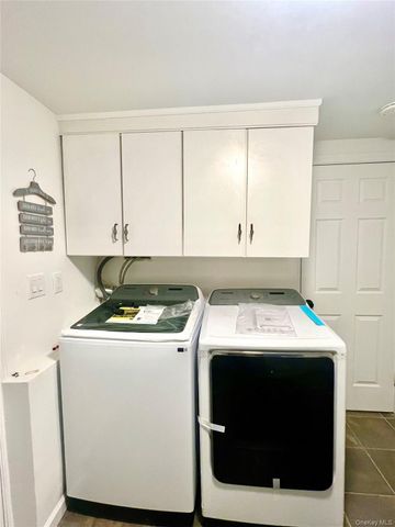 14 Rdean Place, Middletown, NY 10940