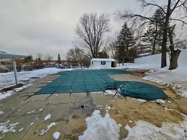 14 Rdean Place, Middletown, NY 10940