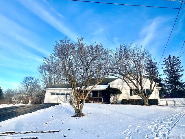 14 Rdean Place, Middletown, NY 10940