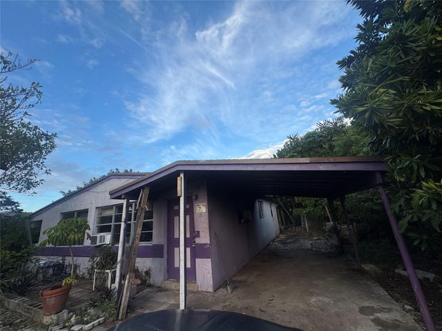313 SW 15th Ter, Delray Beach, FL 33444