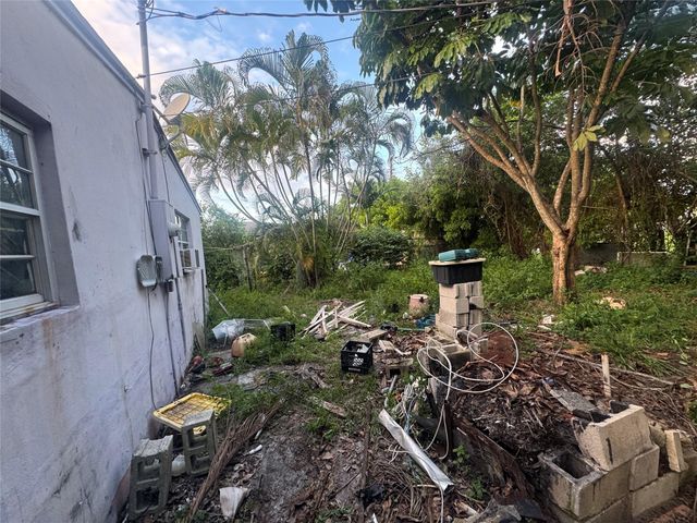 313 SW 15th Ter, Delray Beach, FL 33444
