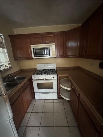 313 SW 15th Ter, Delray Beach, FL 33444