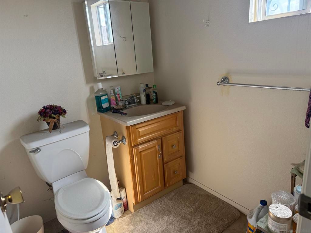 Image 4 of property listing at 6197 Daisy Pl, San Diego, CA 92114